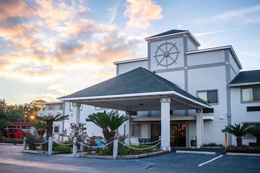 Admiral's Inn on Tybee Island hotel detail image 2