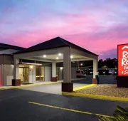 Red Roof Inn & Suites Statesboro - University hotel detail image 3