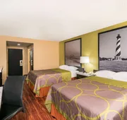 Super 8 by Wyndham Raleigh North East hotel detail image 3