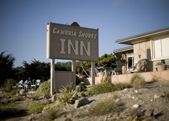 Cambria Shores Inn hotel thumbnail 2