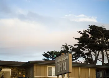 Cambria Shores Inn hotel thumbnail 5