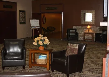 Gladstone Inn & Suites hotel thumbnail 4