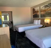 Days Inn & Suites by Wyndham Mobile hotel detail image 4