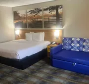 Days Inn & Suites by Wyndham Mobile hotel detail image 7