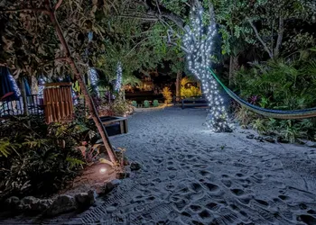 Tahitian Beach Motel hotel thumbnail 2