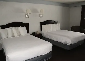 Shiretown Inn & Suites hotel thumbnail 7