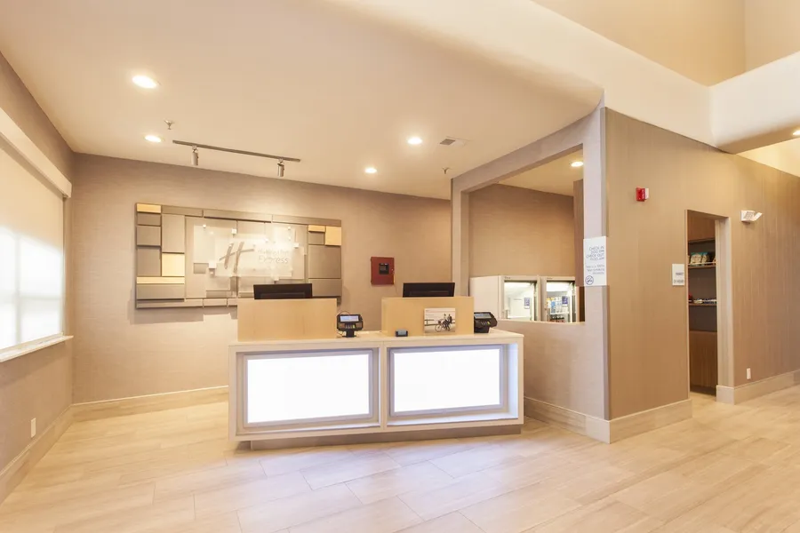 Holiday Inn Express & Suites Santa Fe by IHG hotel detail image 2
