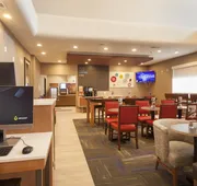 Holiday Inn Express & Suites Santa Fe by IHG hotel detail image 3
