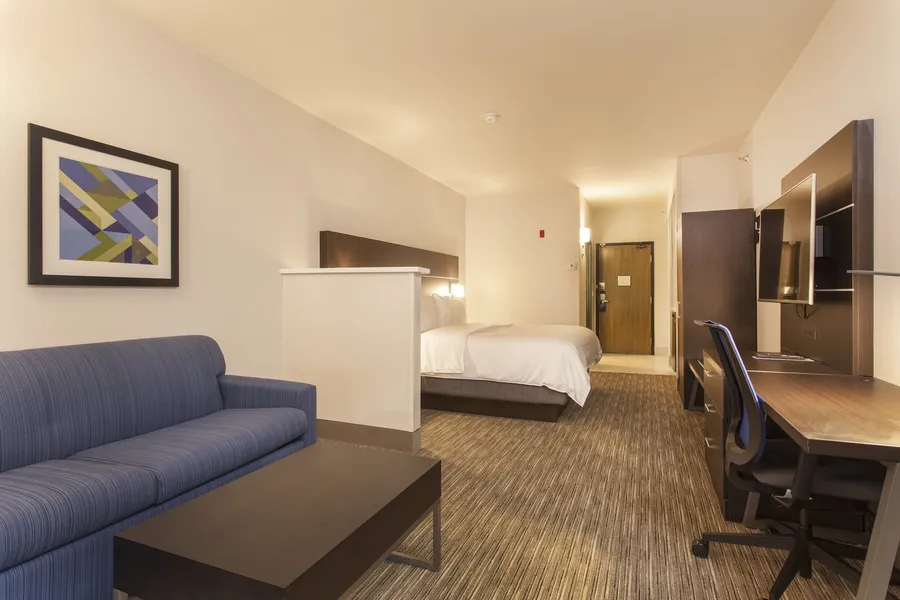 Holiday Inn Express & Suites Santa Fe by IHG hotel detail image 6