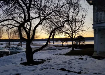 Edgewater Resort hotel thumbnail 5