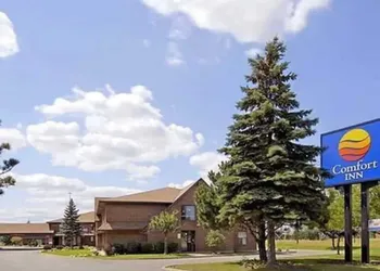 Comfort Inn Toronto North hotel thumbnail 2