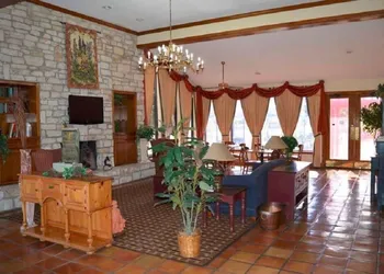Countryside Inn hotel thumbnail 7
