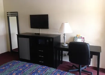 Countryside Inn hotel thumbnail 8