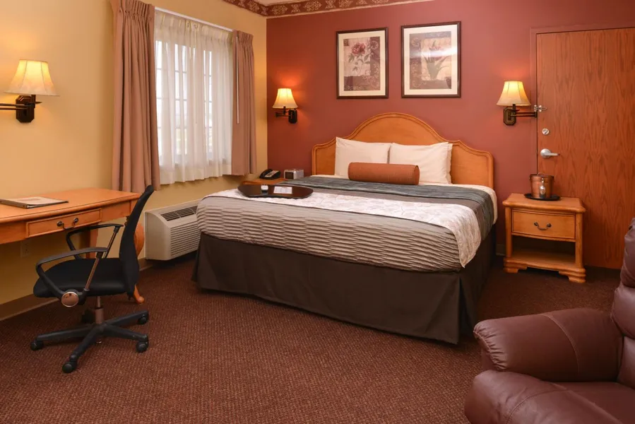 Country Hearth Inn & Suites Edwardsville St. Louis hotel detail image 6