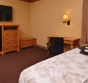 Country Hearth Inn & Suites Edwardsville St. Louis hotel detail image 7