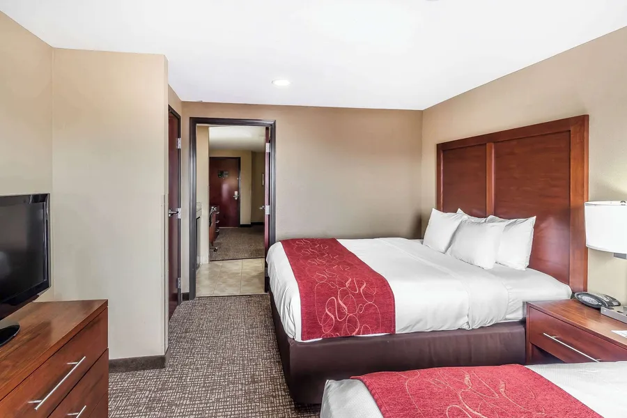 Comfort Suites Yukon - SW Oklahoma City hotel detail image 6