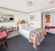 Land's End Resort hotel detail image 5