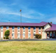 Capital O Amerihost Inn and Suites Mexico Hwy 54 MO hotel detail image 4