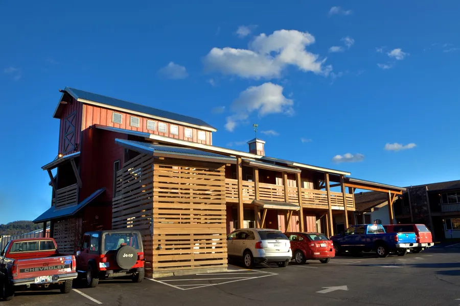 Cousins Country Inn hotel detail image 6