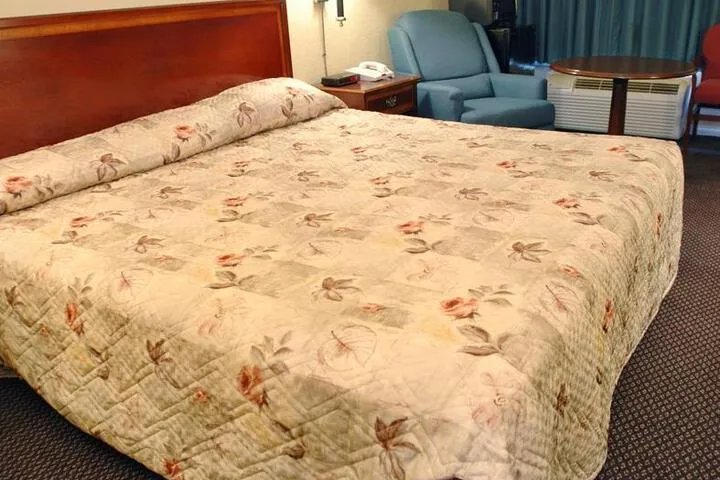 Budgetel Inn and Suites hotel detail image 2