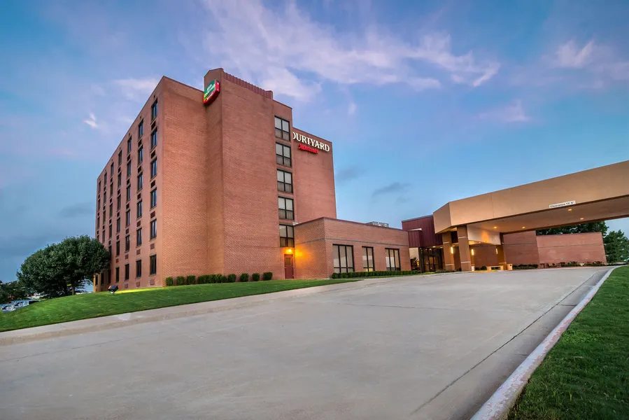 Courtyard Killeen Marriott hotel detail image 2
