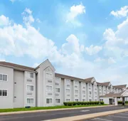 Microtel Inn & Suites by Wyndham Pittsburgh Airport hotel detail image 3