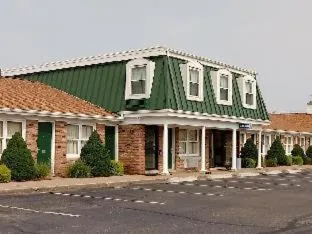 Travelodge by Wyndham New Philadelphia hotel thumbnail 8