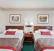 Ramada by Wyndham Strasburg Dover hotel detail image 3