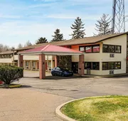 Econo Lodge Wooster hotel detail image 3
