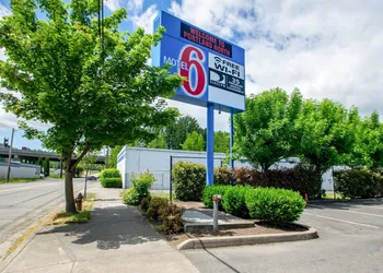 Motel 6-Portland OR - I-5 hotel thumbnail 3
