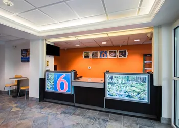 Motel 6-Portland OR - I-5 hotel thumbnail 7