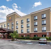 Comfort Suites Manchester near Arnold AFB hotel detail image 4