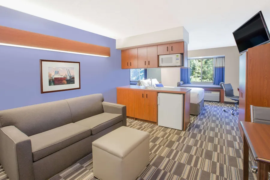 Microtel Inn & Suites by Wyndham Manistee hotel detail image 6