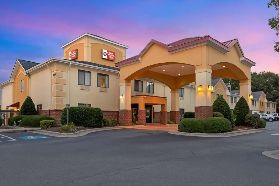 Best Western Plus Suites-Greenville hotel detail image 2
