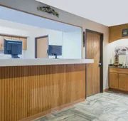 Super 8 by Wyndham Youngstown/Austintown hotel detail image 3