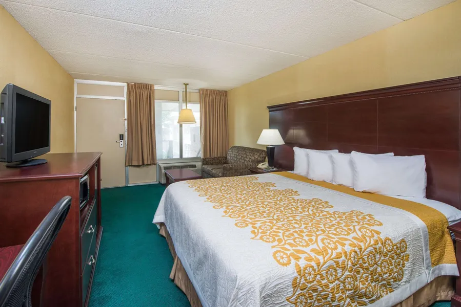 Days Inn by Wyndham Paducah I-24 Exit 4 hotel detail image 6