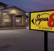 Super 8 by Wyndham Waverly hotel detail image 3