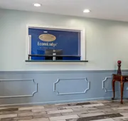 Econo Lodge Tupelo Barnes Crossing hotel detail image 5