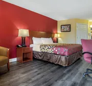 Econo Lodge Tupelo Barnes Crossing hotel detail image 7