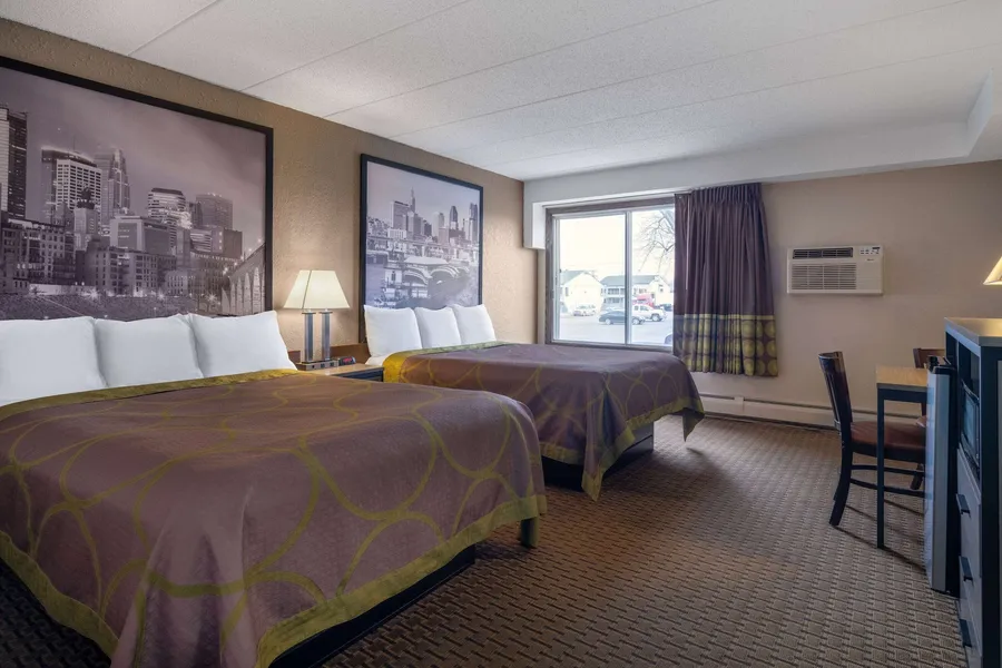 Super 8 by Wyndham Owatonna hotel detail image 6
