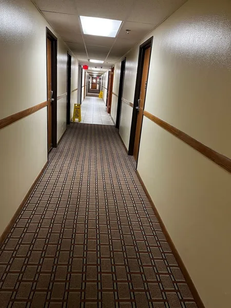 Super 8 by Wyndham Smithville/Kansas City hotel detail image 2