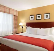 Country Inn & Suites by Radisson, Cedar Rapids Airport, IA hotel detail image 5