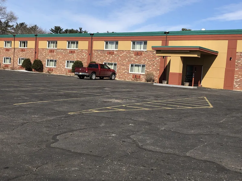 Posh Inn & Suites hotel detail image 6