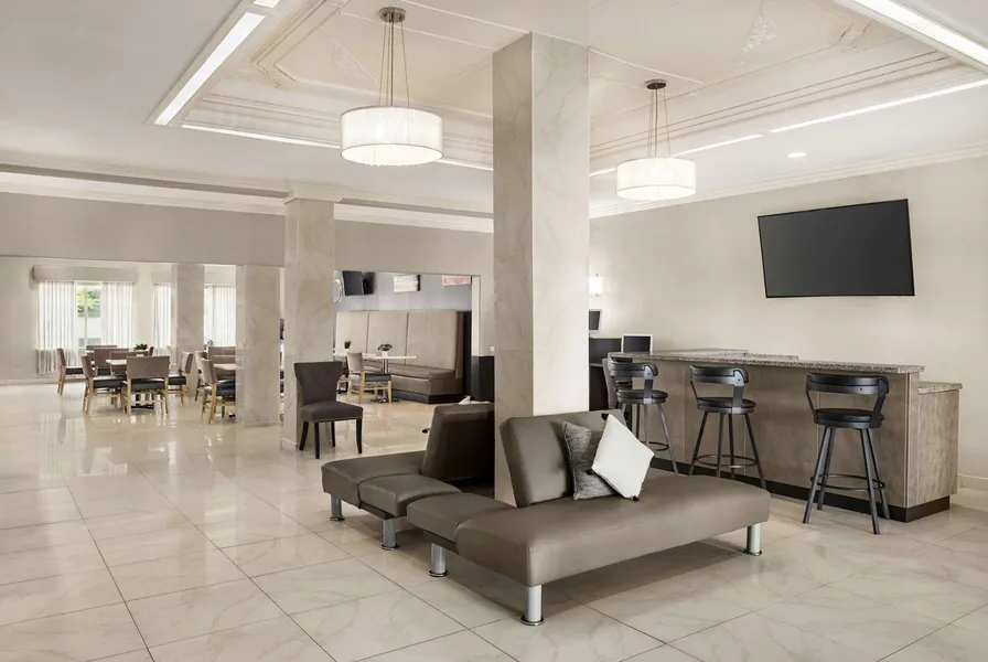 La Quinta Inn & Suites by Wyndham Brownsville North hotel detail image 6