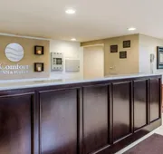 Comfort Inn & Suites West Springfield hotel detail image 5
