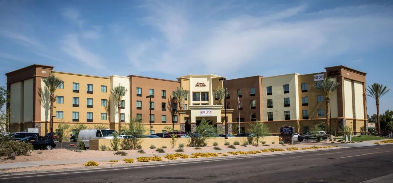 Hampton Inn & Suites Tempe/Phoenix Airport, AZ hotel detail image 2