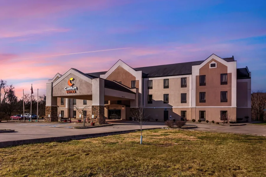 Comfort Suites South Point - Huntington hotel detail image 2