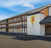 Super 8 by Wyndham Vandalia/Dayton International Airport hotel detail image 3