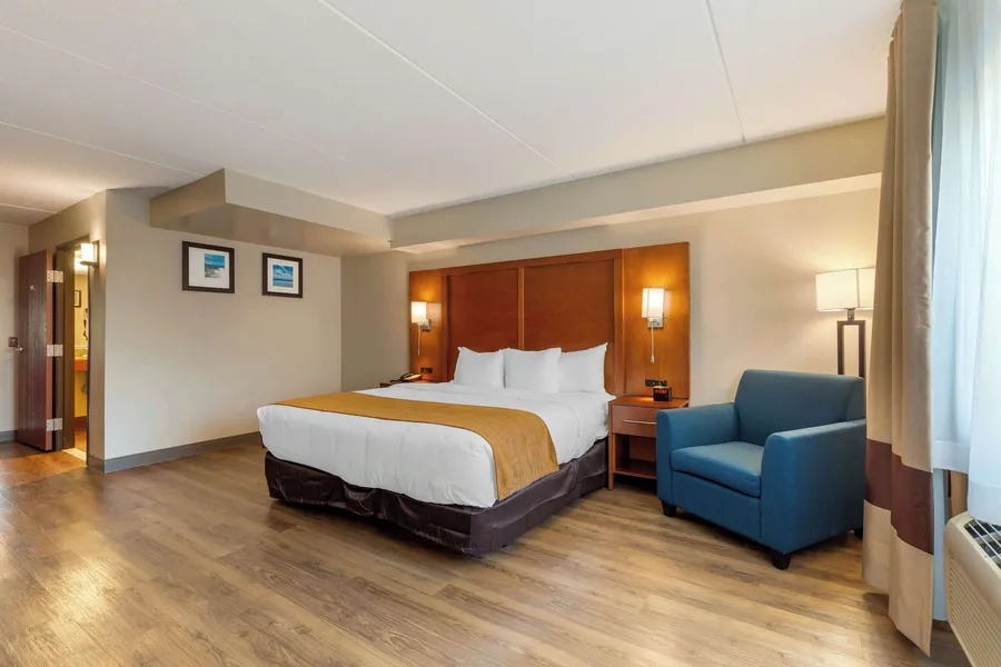 Comfort Inn & Suites Milford hotel detail image 6