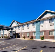 Quality Inn and Suites Springfield Southwest near I-72 hotel detail image 4